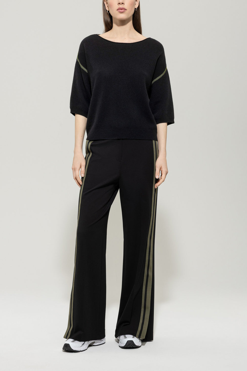 Luisa Cerano Kasjmiermix Trui – Zwart-80% wol, 20% kashmier-DAMES TRUIEN & VESTEN-Zwart