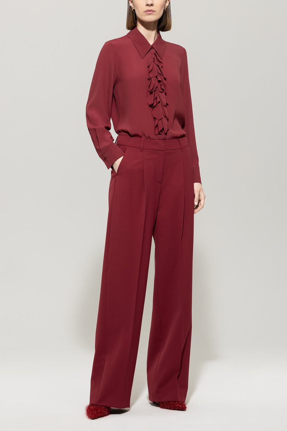 Luisa Cerano Ruffle Blouse – Bordeaux-69% acetaat, 31% zijde-DAMES TOPS & BLOUSES-Rood