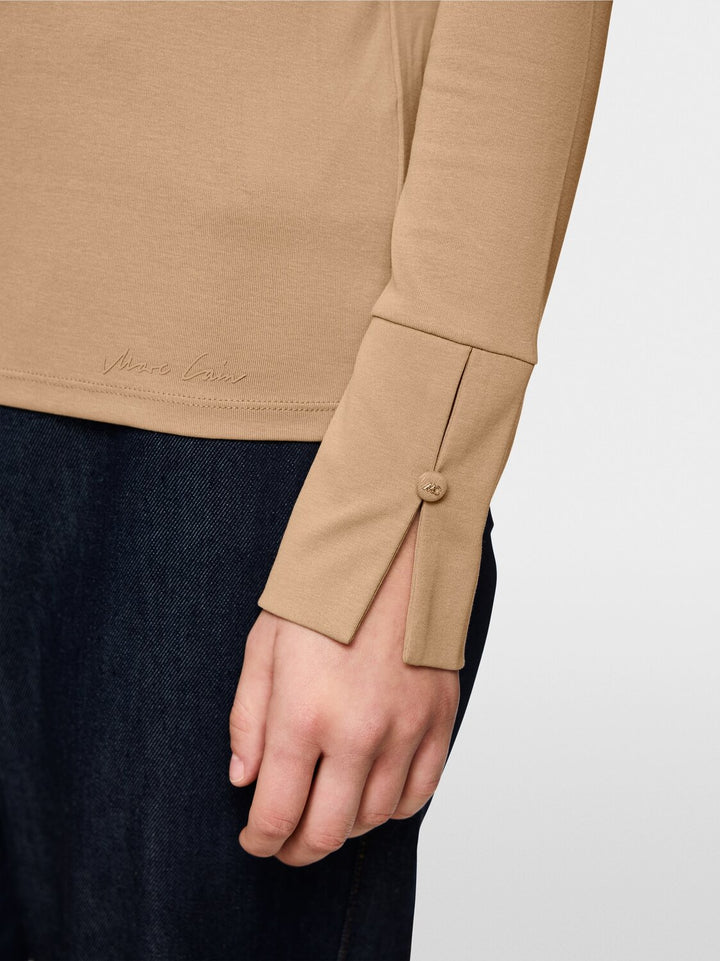 Marc Cain Basic Shirt met Opstaande Kraag – Bruin-95% katoen, 5% elastaan-DAMES TOPS & BLOUSES-Bruin