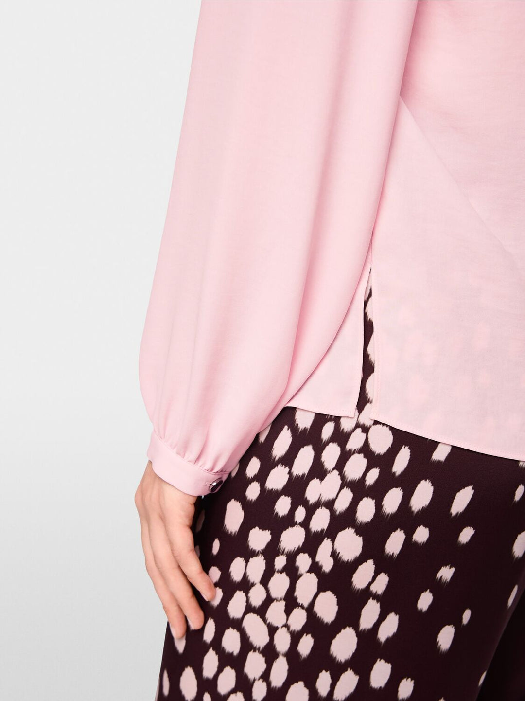 Marc Cain Blouse met V-hals – Roze-100% polyester-DAMES TOPS & BLOUSES-Roze