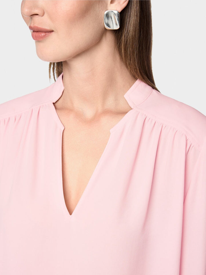Marc Cain Blouse met V-hals – Roze-100% polyester-DAMES TOPS & BLOUSES-Roze