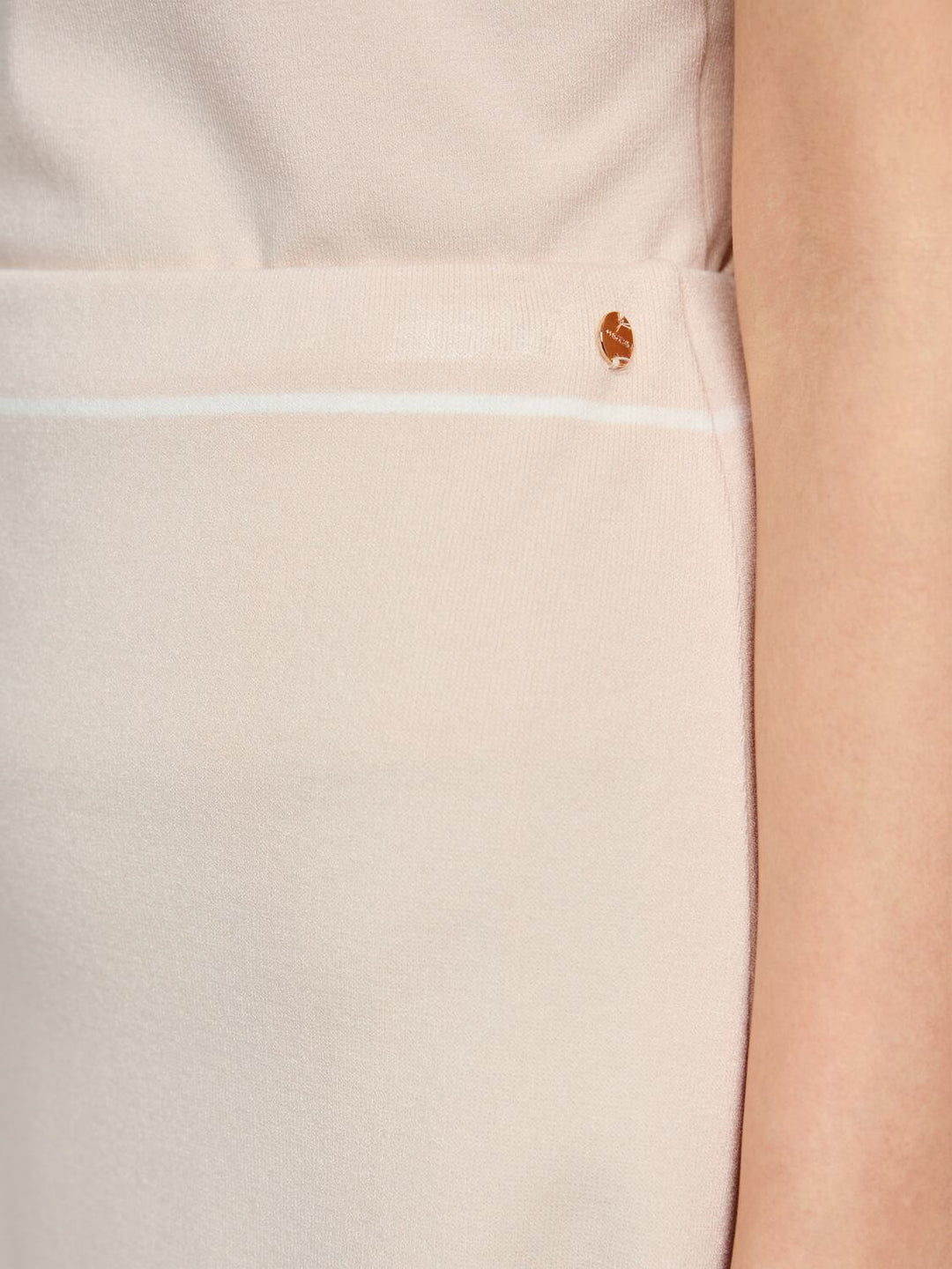 Marc Cain Collections – Korte Rok Beige-70% viscose, 30% polyester-DAMES ROKKEN-Beige