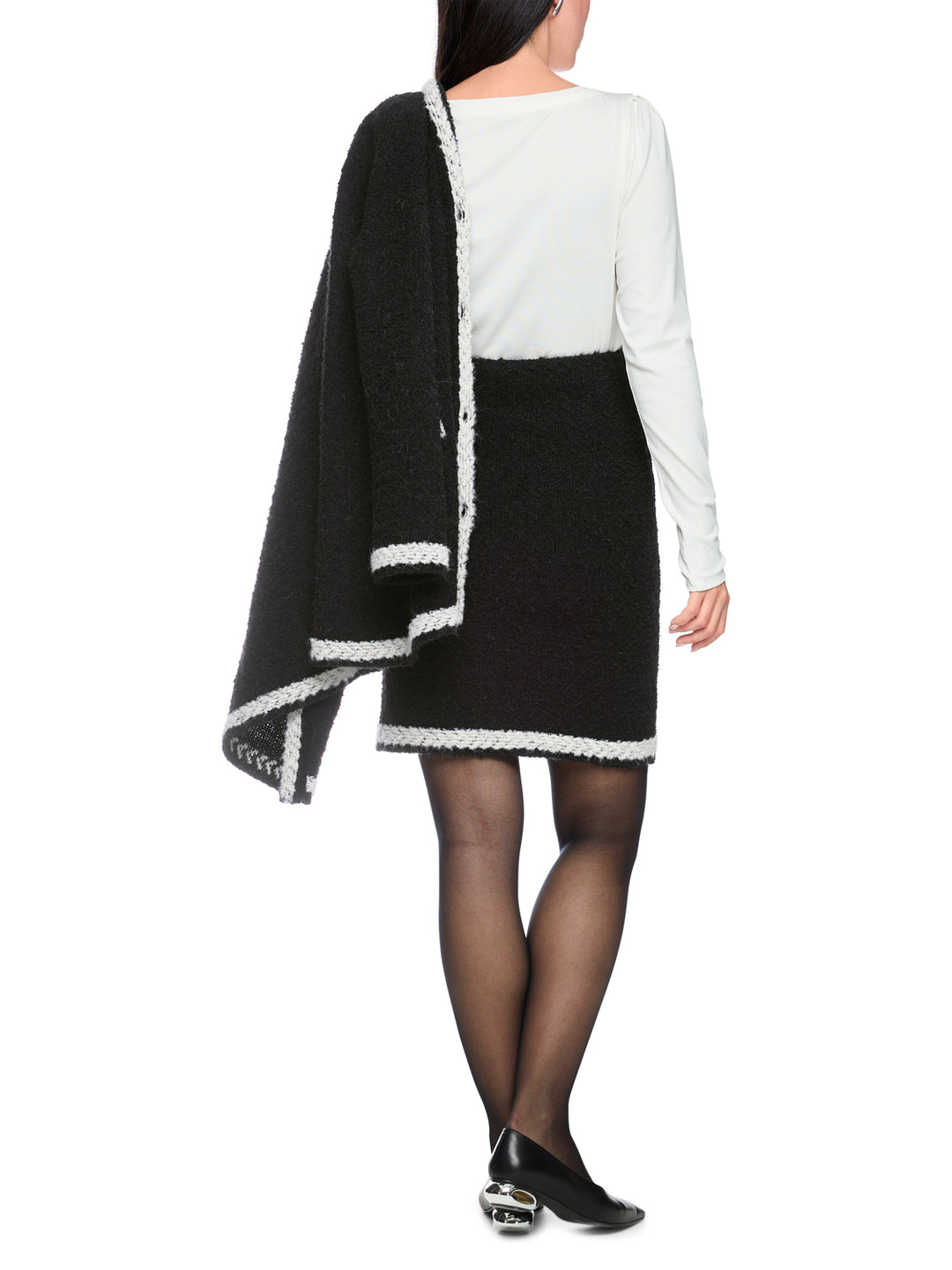 Marc Cain Collections Rok – Zwart-39% acryl, 33% wol, 14% polyamide, 8% katoen, 3% mohair, 3% alpaca<br />Voering: 100% p