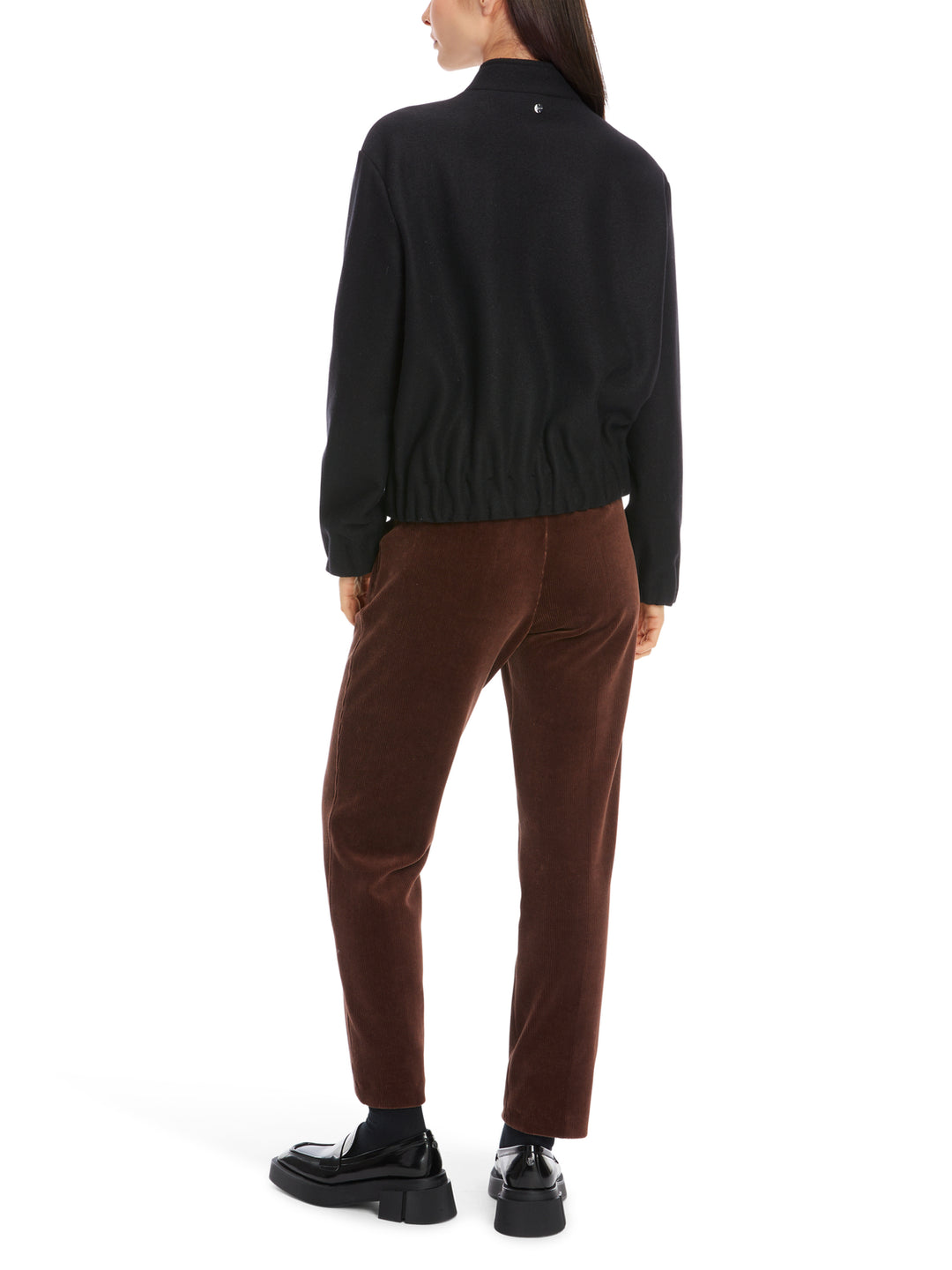 Marc Cain jas -Materiaal<br />Futter Arm: 100% polyester<br />alg.: 100% scheerwol<br />Innentasche: 50% acetaat, 50% vis