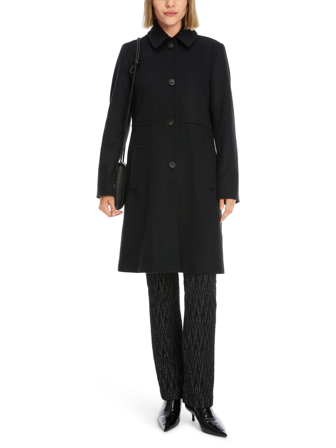 Marc Cain jas van zuiver scheerwol met kasjmier-Materiaal<br />Futter Arm: 57% viscose, 43% polyester<br />voering: 50% a