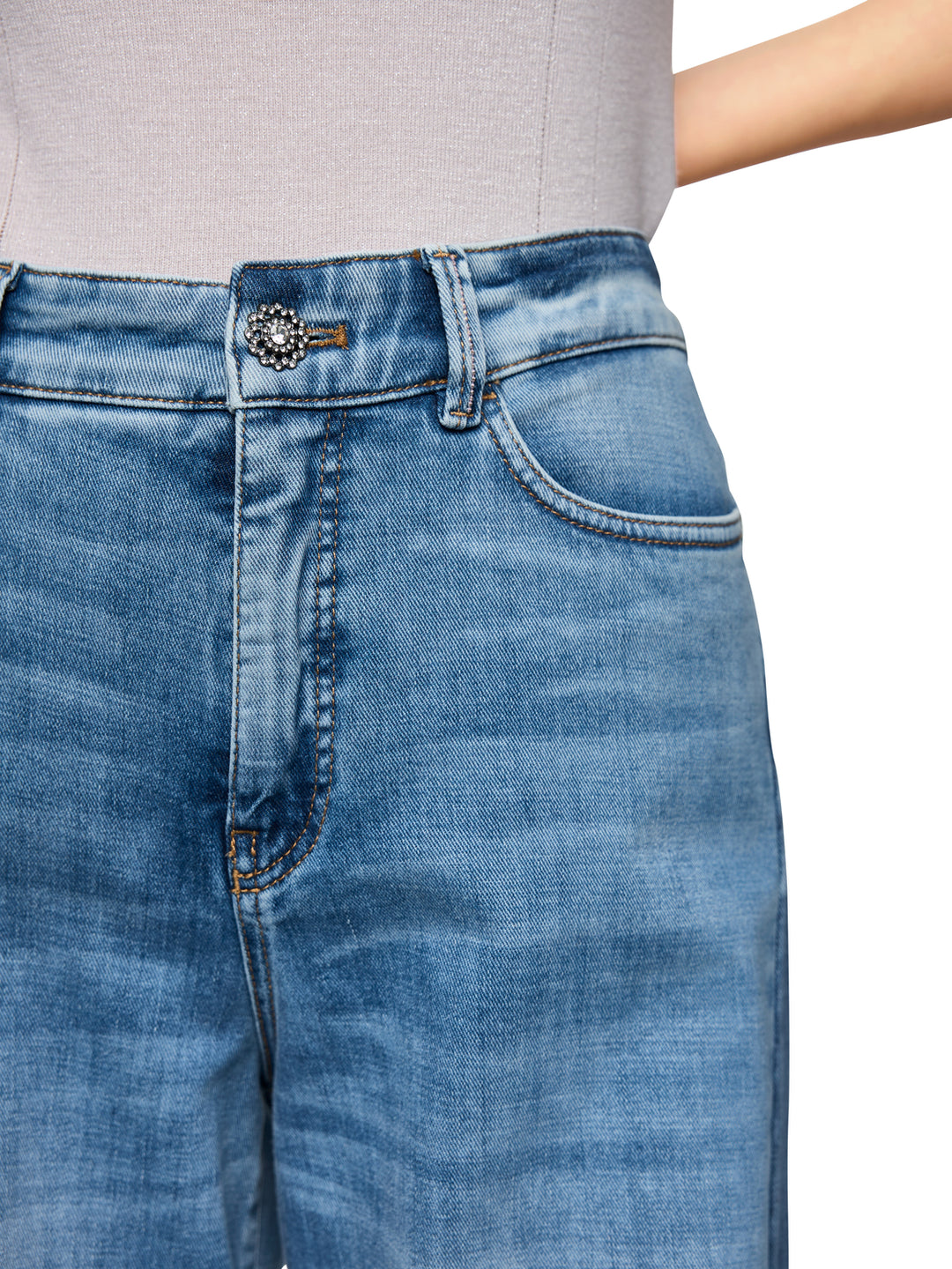 Marc Cain Jeans – Blauw-92% katoen 6% elastomultiester 2% elastaan-DAMES BROEKEN-Blauw