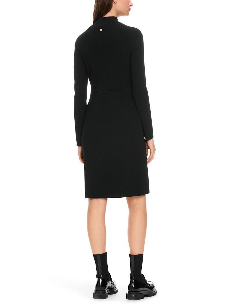 Marc Cain jurk met col ‘Rethink Together’-alg.: 88% viscose (gerecycled), 12% polyester-DAMES JURKEN-Zwart