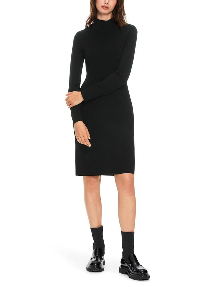 Marc Cain jurk met col ‘Rethink Together’-alg.: 88% viscose (gerecycled), 12% polyester-DAMES JURKEN-Zwart