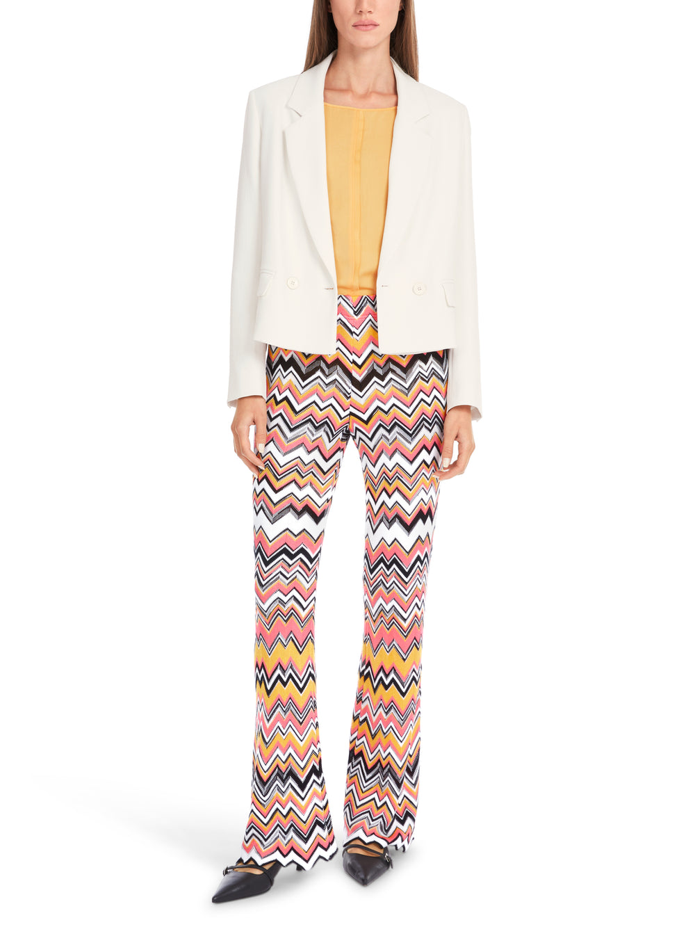 Marc Cain korte blazer-alg.: 100% polyester<br />voering: 94% polyester, 6% katoen-DAMES BLAZERS & GILETS-Room