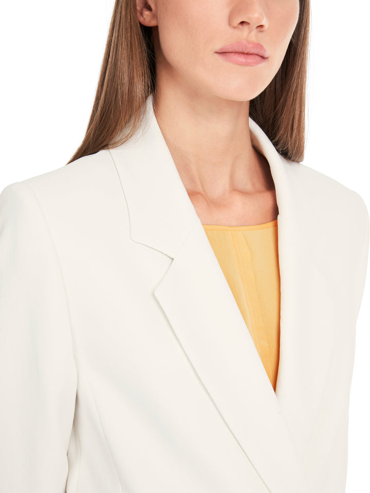 Marc Cain korte blazer-alg.: 100% polyester<br />voering: 94% polyester, 6% katoen-DAMES BLAZERS & GILETS-Room