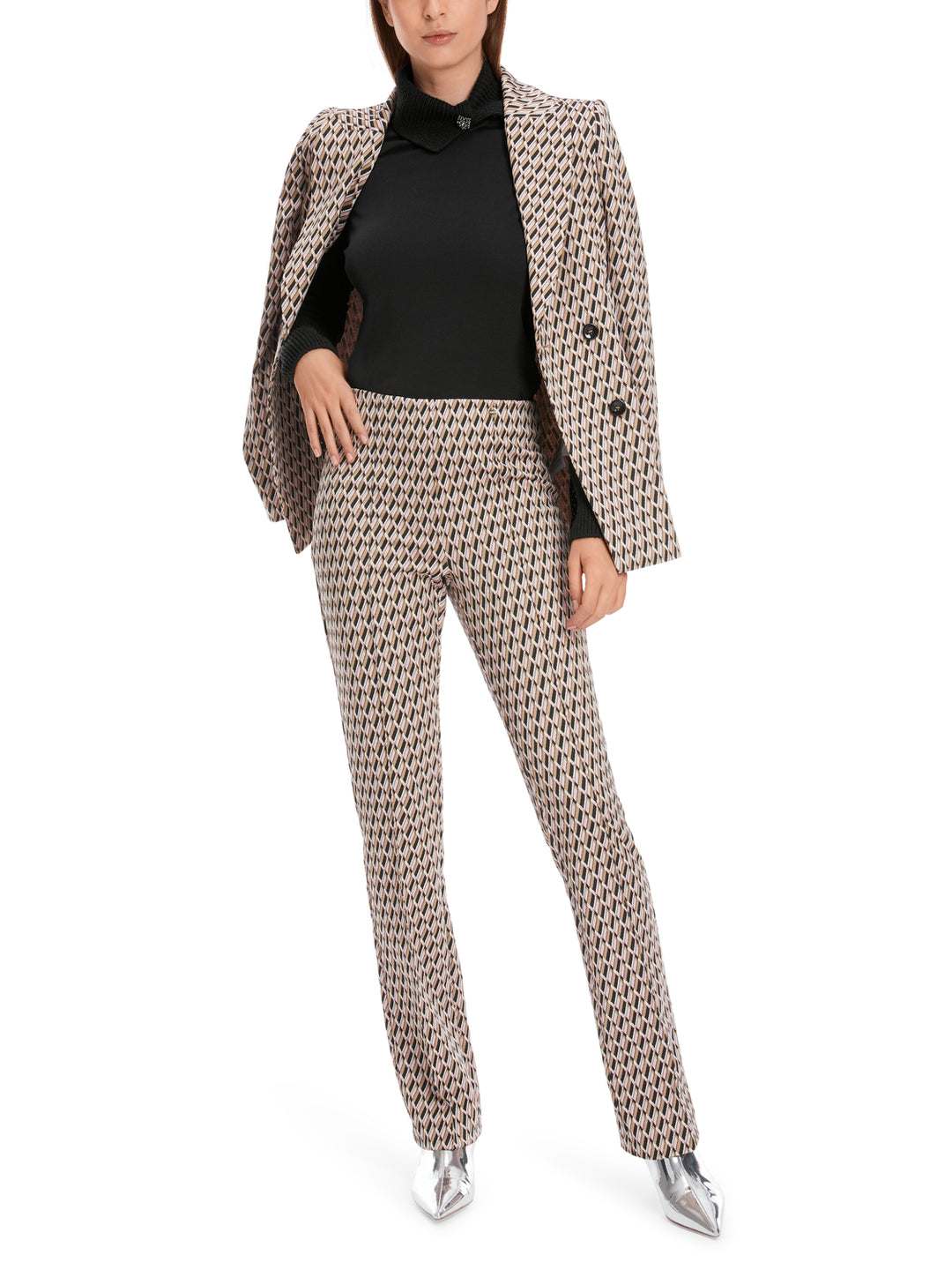 Marc Cain lange mouw t-shirt-92% Katoen<br />8% Elastaan<br />-DAMES TOPS & BLOUSES-Zwart