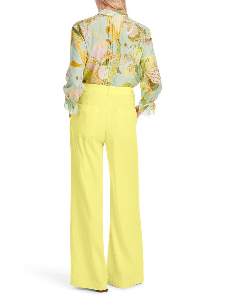 Marc Cain model WAUKEE met linnen-62% linnen, 35% viscose, 3% elastaan-DAMES BROEKEN-Geel