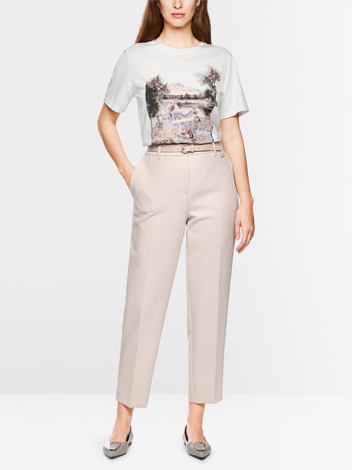 Marc Cain Pantalon Fordon – Light Desert Taupe-71% polyester, 22% viscose. 7% elasthaan -DAMES BROEKEN-Roze