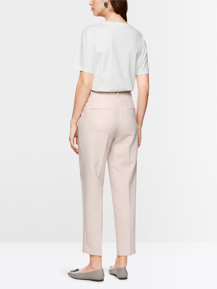Marc Cain Pantalon Fordon – Light Desert Taupe-71% polyester, 22% viscose. 7% elasthaan -DAMES BROEKEN-Roze