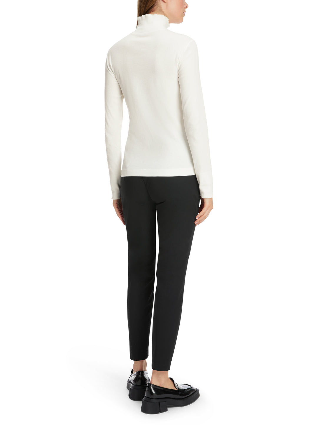 Marc Cain Sports Lace Knit Top – Room-94% katoen, 6% elastaan-DAMES TOPS & BLOUSES-Room