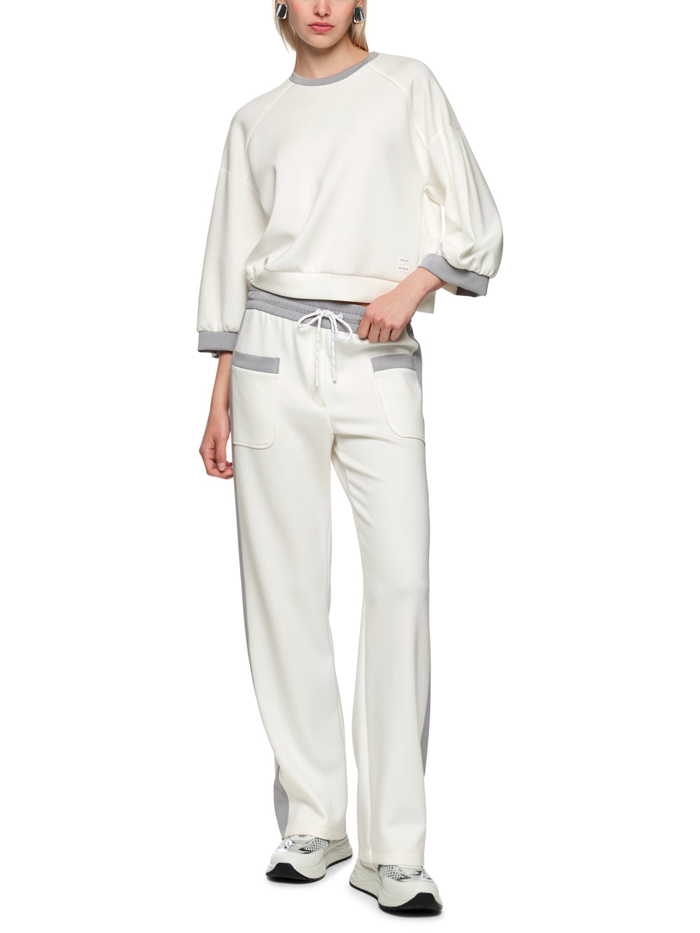 Marc Cain sweater – Wit-47% polyamide, 44% viscose, 9% elastaan-DAMES TRUIEN & VESTEN-Wit