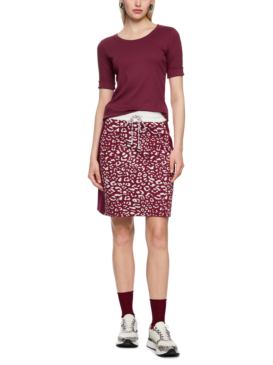 Marc Cain T‑shirt korte mouw – Rood-94% katoen,, 6% elastaan-DAMES TOPS & BLOUSES-Rood