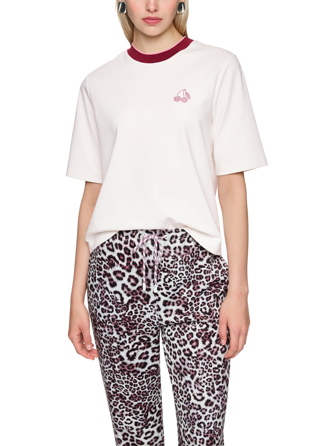 Marc Cain T‑shirt korte mouw – Wit-47% katoen, 47% modaal, 6% elastaan-DAMES TOPS & BLOUSES-Wit