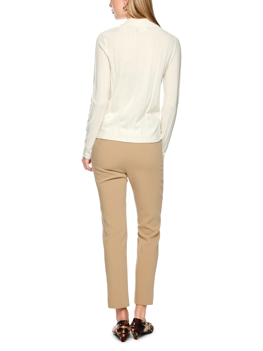 Marc Cain Trui met Opstaande Kraag – Room-75% wol, 20% polyester, 5% kasjmier-DAMES TRUIEN & VESTEN-Room