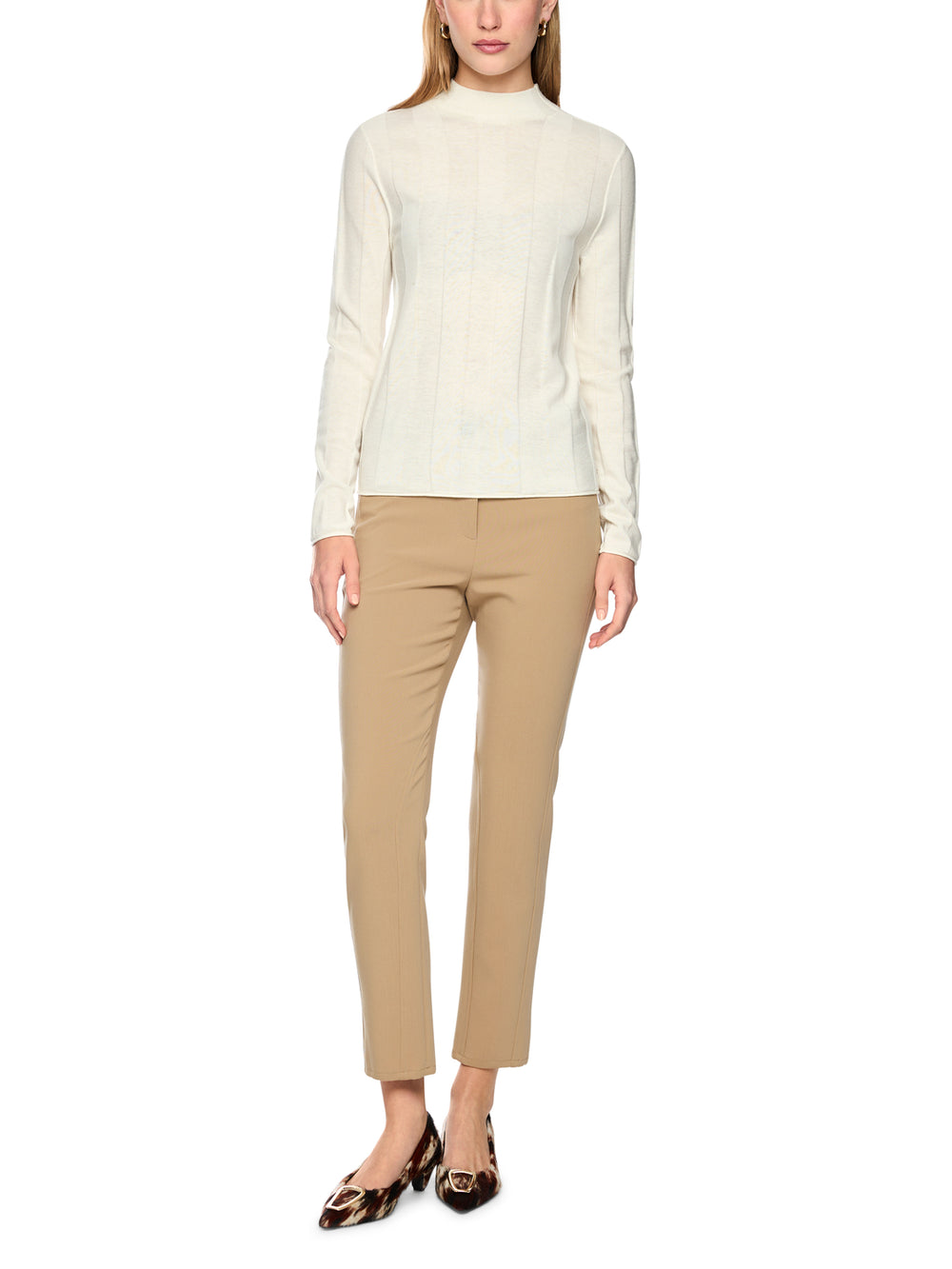 Marc Cain Trui met Opstaande Kraag – Room-75% wol, 20% polyester, 5% kasjmier-DAMES TRUIEN & VESTEN-Room