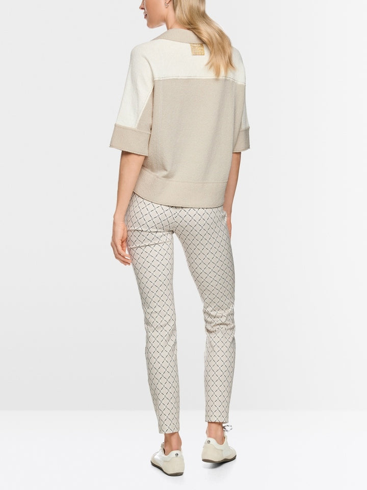 Marc Cain Tweekleurige V-halstrui – Room-75% katoen, 25% polyamide-DAMES TRUIEN & VESTEN-Room