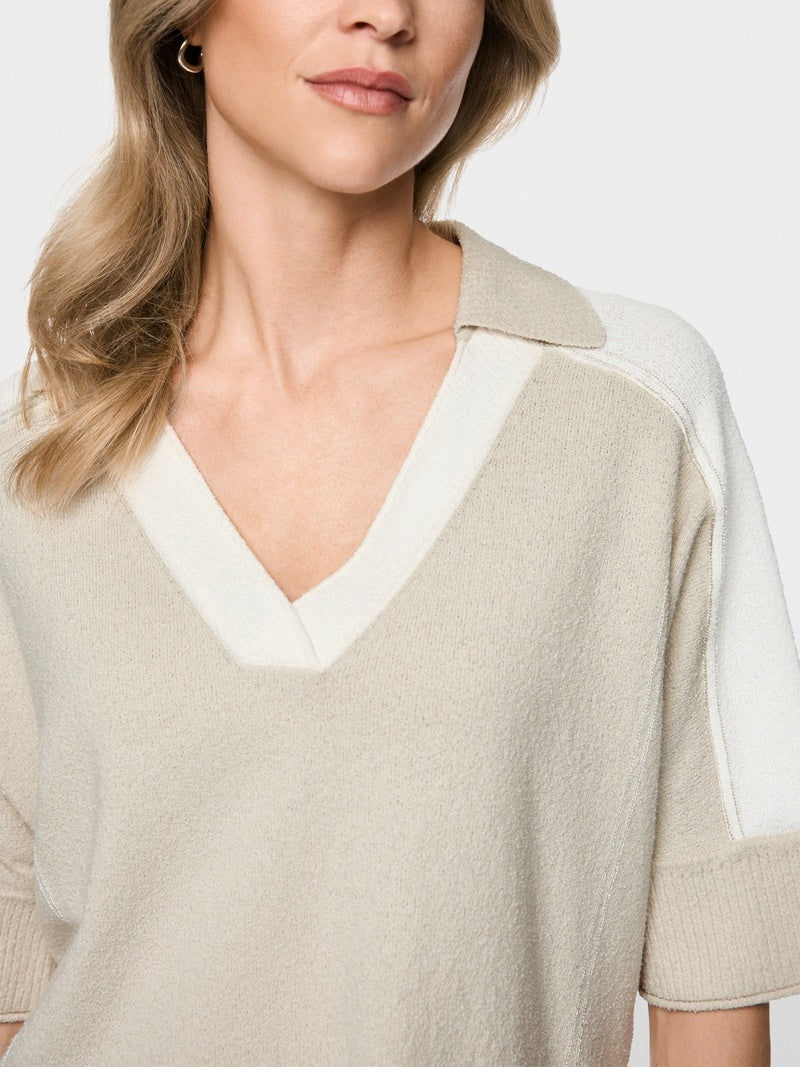 Marc Cain Tweekleurige V-halstrui – Room-75% katoen, 25% polyamide-DAMES TRUIEN & VESTEN-Room