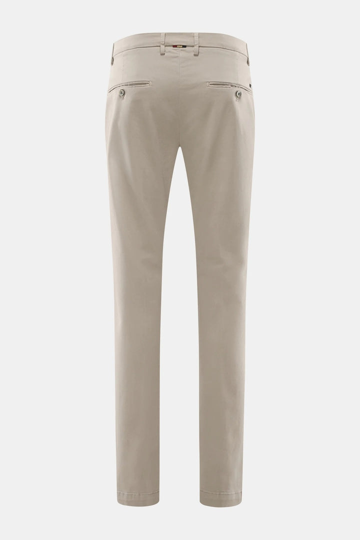 Mason’s Torino Chino – Lichtgrijs-61% modal, 28% katoen, 8% elastomeer, 3% elasthaan-HEREN BROEKEN-LICHT GRIJS UNI