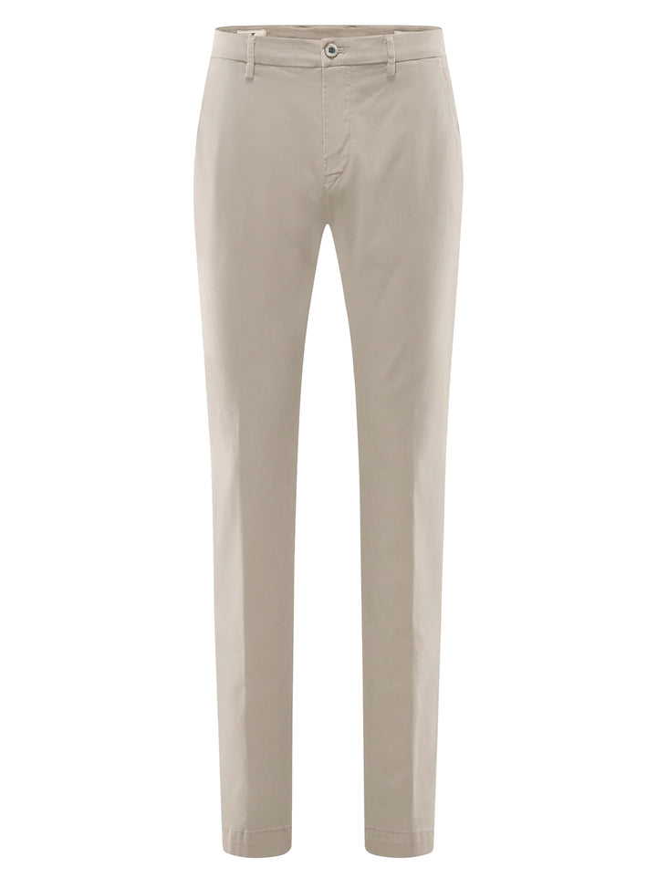 Mason’s Torino Chino – Lichtgrijs-61% modal, 28% katoen, 8% elastomeer, 3% elasthaan-HEREN BROEKEN-LICHT GRIJS UNI