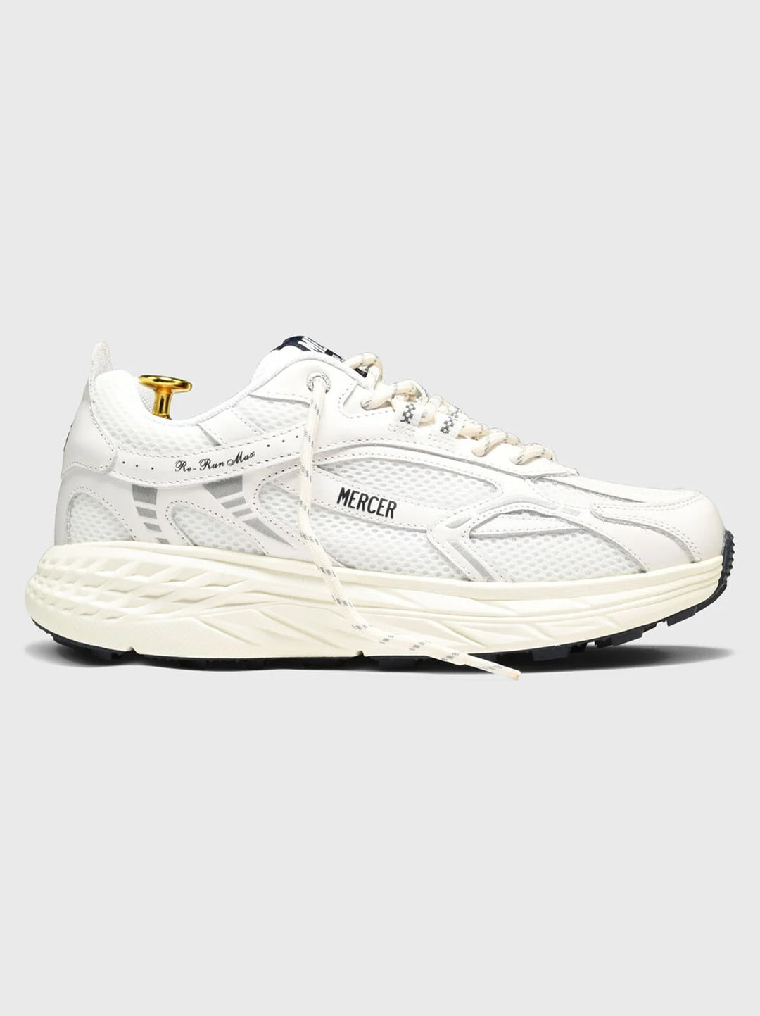 MERCER The Re-Run Max Nappa-- Bovenwerk: Leather Working Group-gecertificeerd leer.<br />- Buitenzool: EVA + gerecycled r