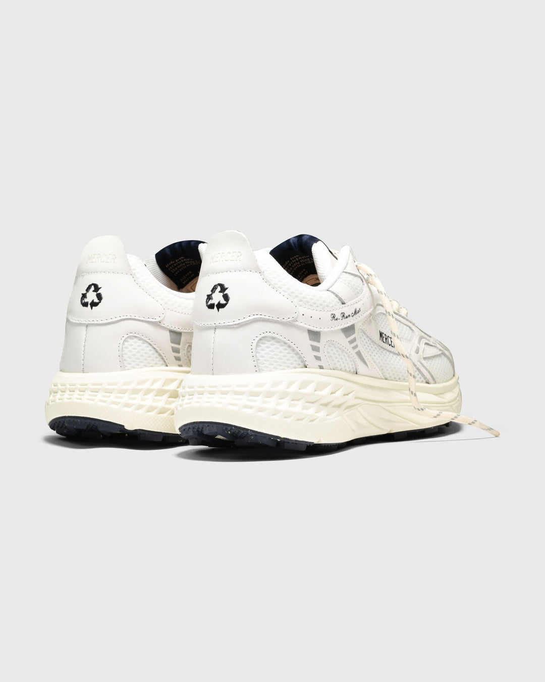 MERCER The Re-Run Max Nappa-- Bovenwerk: Leather Working Group-gecertificeerd leer.<br />- Buitenzool: EVA + gerecycled r