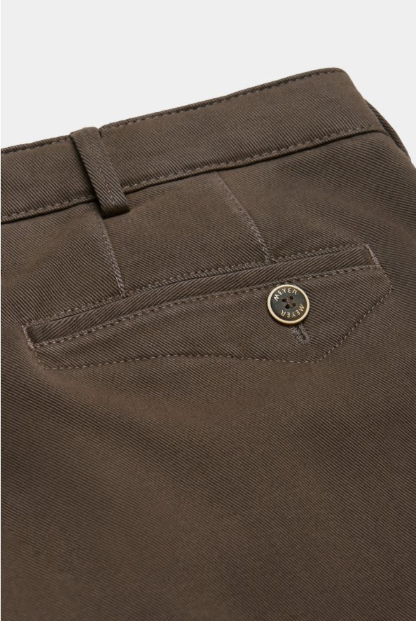 Meyer Bonn Chino – Bruin-60% katoen, 38% polyester, 2% Elastaan-HEREN BROEKEN-Bruin