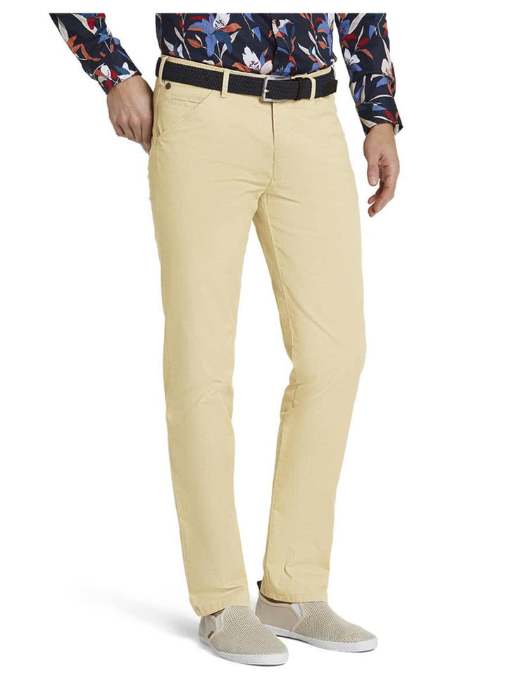 Meyer Chicago chino-97% katoen, 3% elasthaan-HEREN BROEKEN-Geel