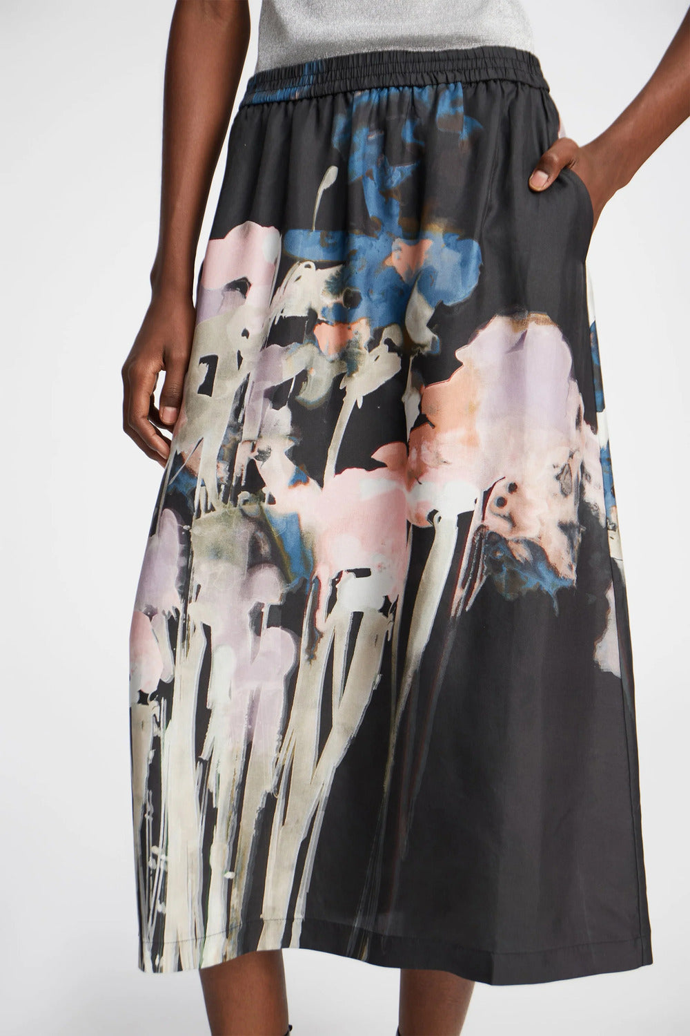 MUNTHE Aruma Rok – Zwart-100% zijde-DAMES ROKKEN-Zwart