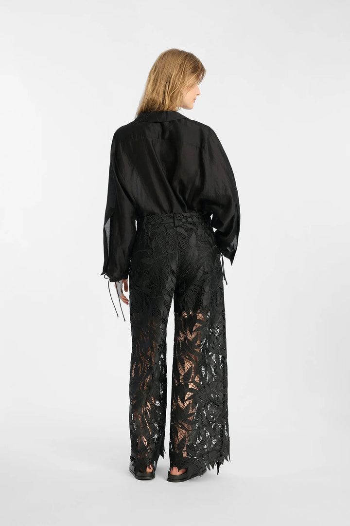 MUNTHE Babette Blouse – Zwart-84% lyocell, 16% polyester-DAMES TOPS & BLOUSES-Zwart