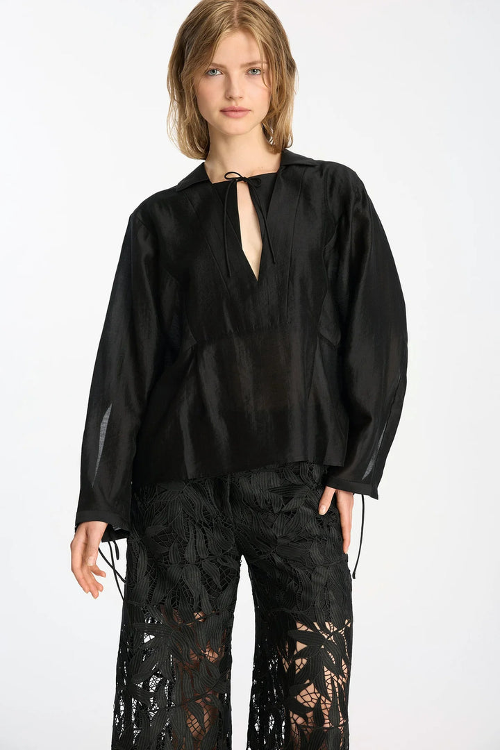 MUNTHE Babette Blouse – Zwart-84% lyocell, 16% polyester-DAMES TOPS & BLOUSES-Zwart