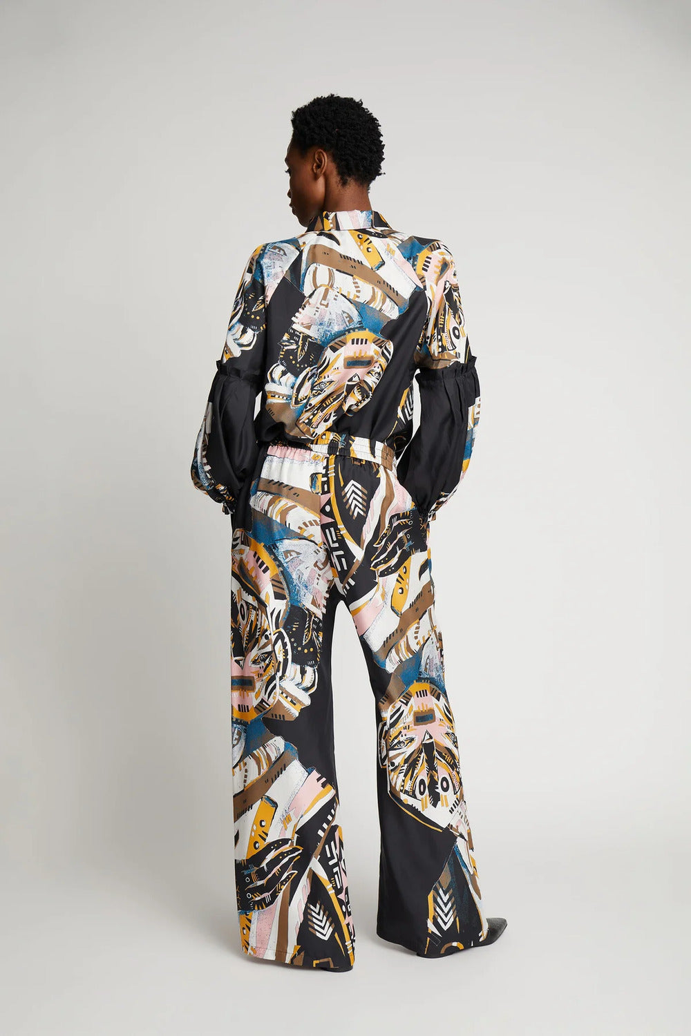 MUNTHE blouse JELIMA-100% Silk-DAMES TOPS & BLOUSES-Zwart