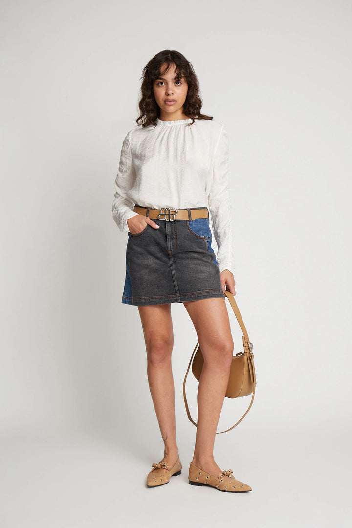 MUNTHE blouse SEIMA-82% Viscose / 18% Polyamide-DAMES TOPS & BLOUSES-Wit