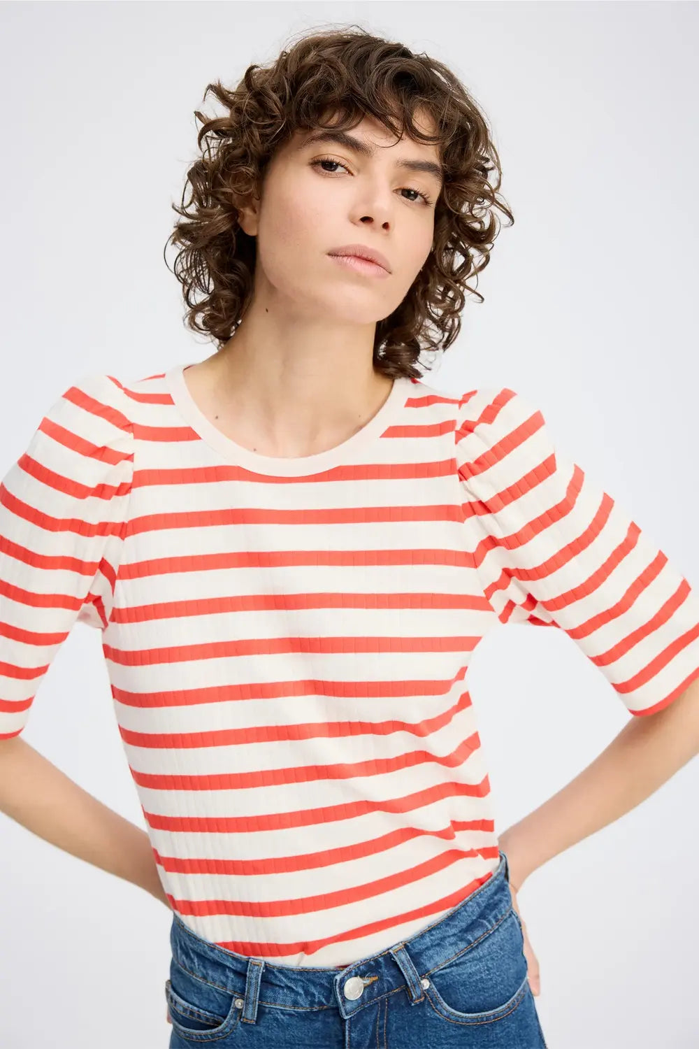 MUNTHE Jikolaz T-shirt – Rood-100% katoen-DAMES TOPS & BLOUSES-Rood