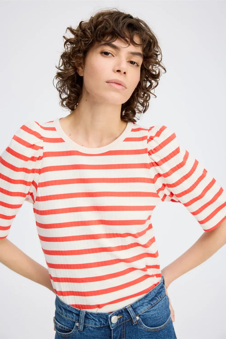 MUNTHE Jikolaz T-shirt – Rood-100% katoen-DAMES TOPS & BLOUSES-Rood