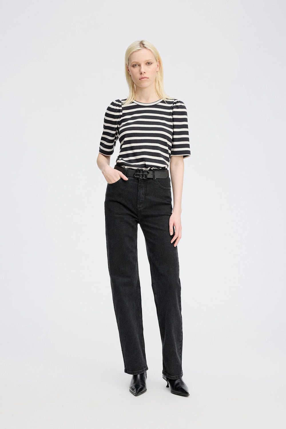 MUNTHE Jikolaz T-shirt – Zwart-100% katoen-DAMES TOPS & BLOUSES-Zwart
