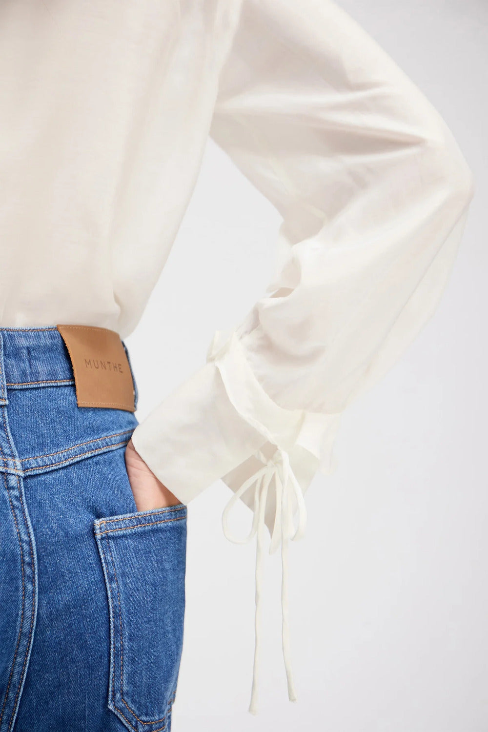 MUNTHE Lesienna Blouse – Room-80% viscose, 20% zijde-DAMES TOPS & BLOUSES-Room