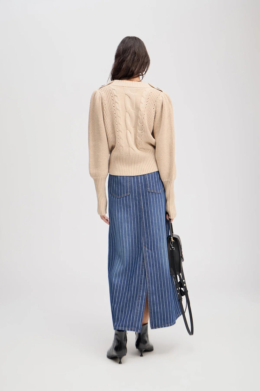 MUNTHE Lysta Trui – Sand-50% katoen, 30% polyacryl, 20% wol-DAMES TRUIEN & VESTEN-Beige