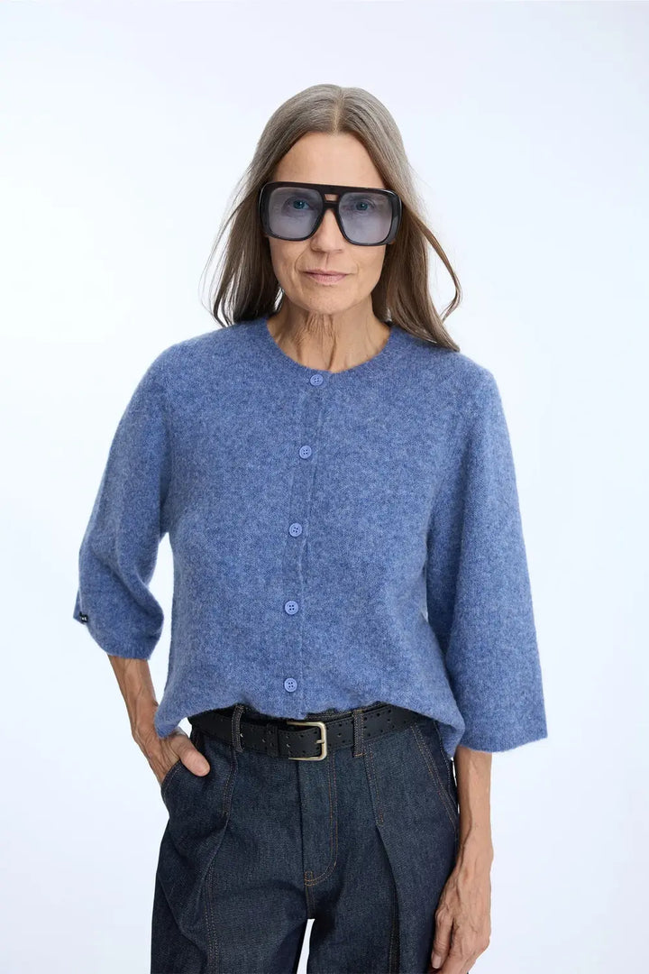MUNTHE Nabilla Vest – Blauw-35% wol, 30% polyester, 20% polyamide, 11% alpaca, 4% elastaan-DAMES TRUIEN & VESTEN-Blauw