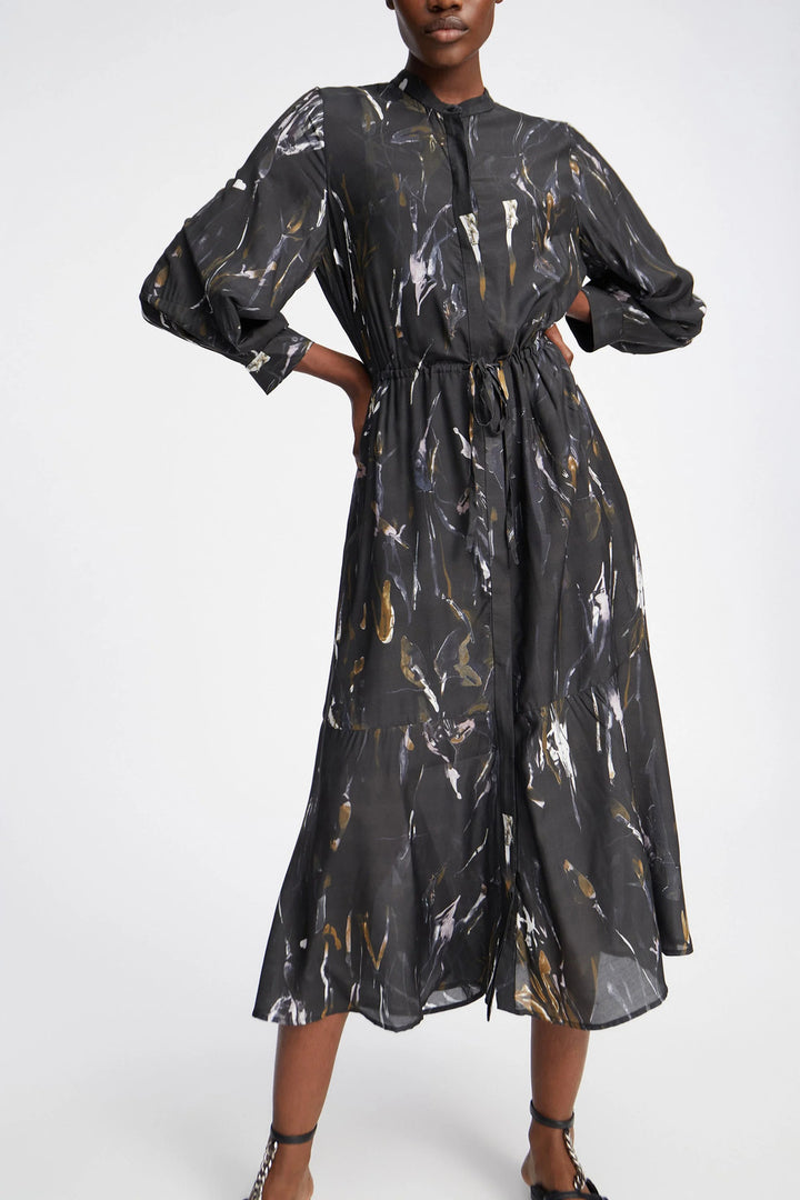 MUNTHE Portland Lange Jurk – Black-87% lenzing, 13% polyester-DAMES JURKEN-Zwart