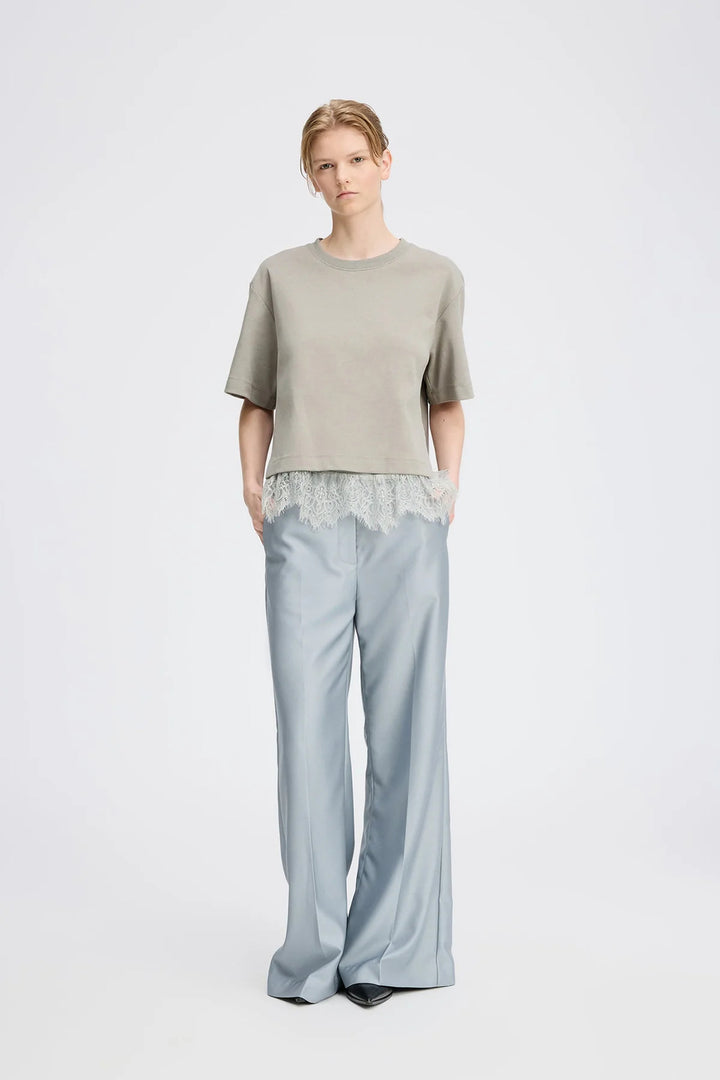 MUNTHE Rach Top – Grijs-100% katoen <br />Lace: 100% polyamide-DAMES TOPS & BLOUSES-Grijs