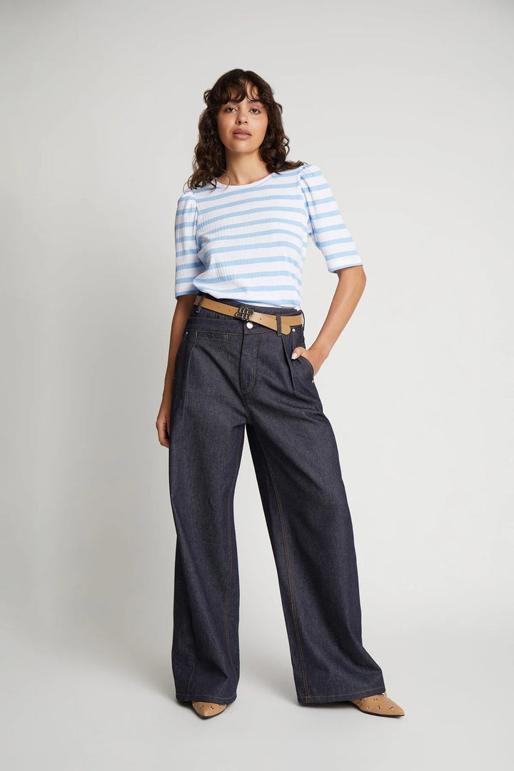 MUNTHE t-shirt JIKOLAZ light blue-100% biologisch katoen-DAMES TOPS & BLOUSES-Blauw