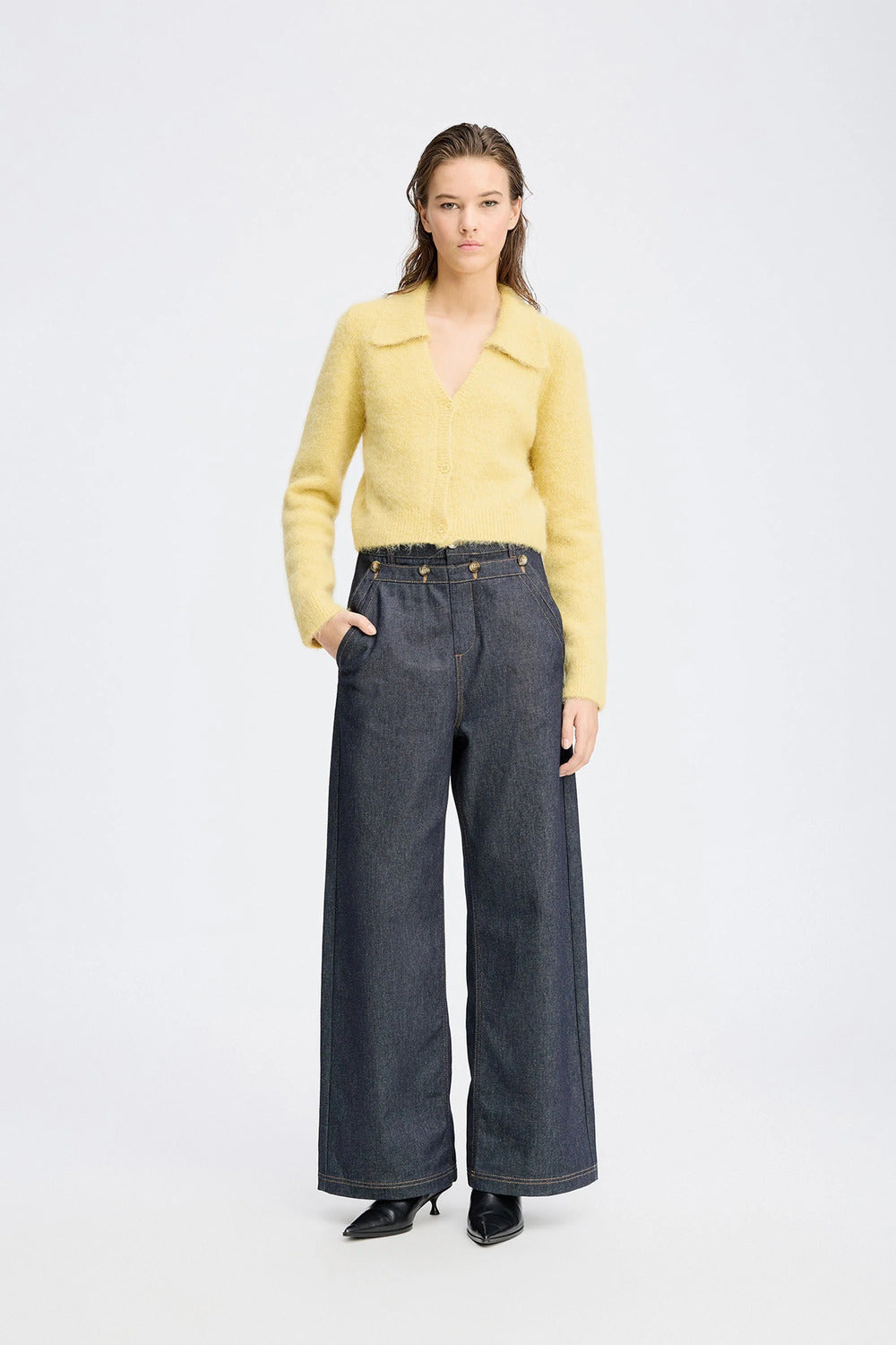 MUNTHE Vest Roxas – Lemon-55% alpaca, 24% acrylic, 19% polyamide, 2% elastaan-DAMES TRUIEN & VESTEN-Geel