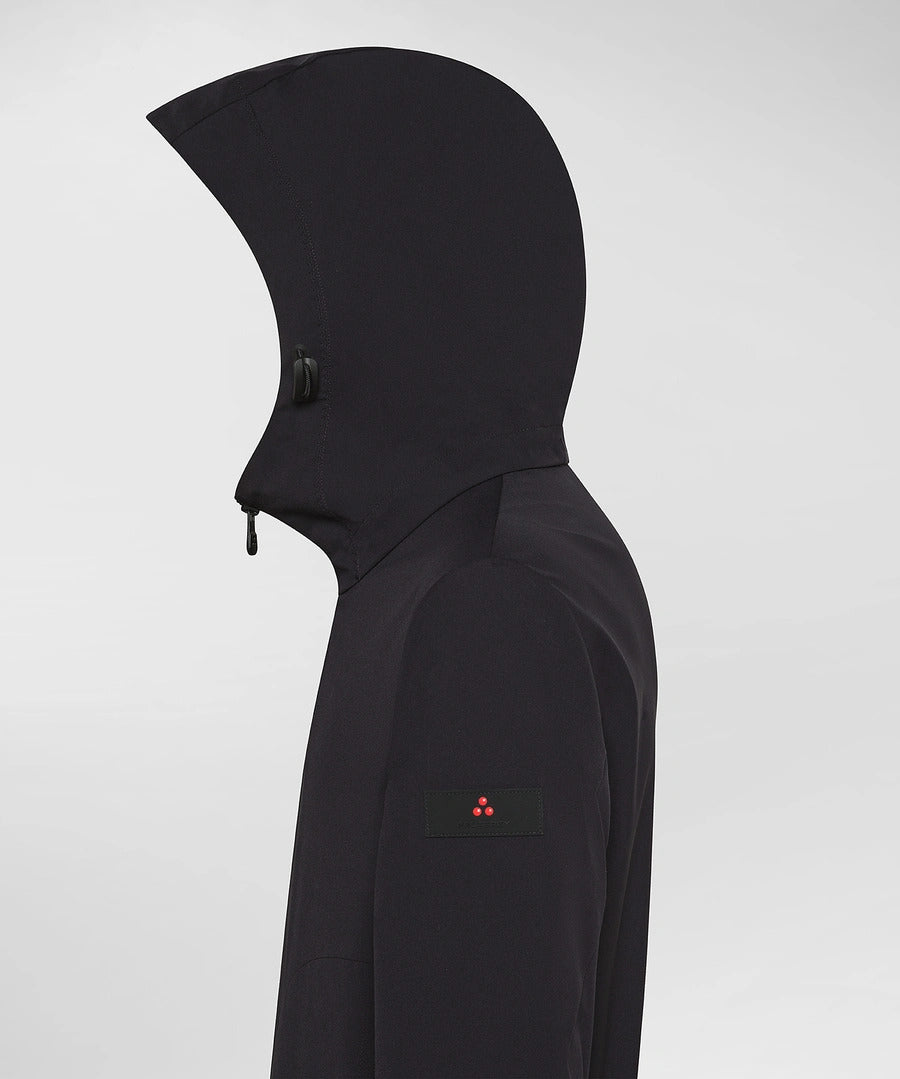 PEUTEREY korte windjack met capuchon-Samenstelling :<br /><br />84% POLYESTER 16% ELASTAAN<br /><br />Voering :<br /><br 