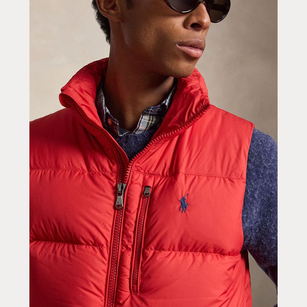 POLO Ralph Lauren Gorham Donsbodywarmer – Rood-100% polyester <br />Voering: 100% nylon <br />Vulling: 75% eendendons, 25