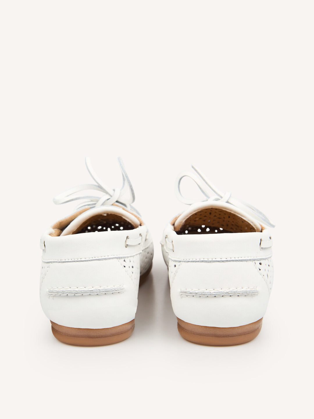 Posa Boat Loafer Perforated – Off White-DAMES SCHOENEN-Wit